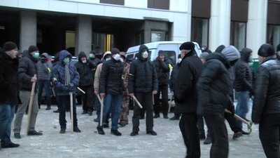 7 років тому під обладміністрацією у Дніпрі розігнали учасників Євромайдану 7 років тому під обладміністрацією у Дніпрі розігнали учасників Євромайдану