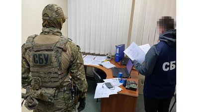 Координувалися з Росії: у Хмельницькому в депутатів "фейкової" міськради провели обшуки