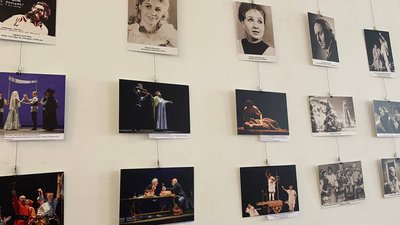 У Тернополі відкрили фотовиставку "Театр. Душа Маріуполя" У Тернополі відкрили фотовиставку "Театр. Душа Маріуполя"