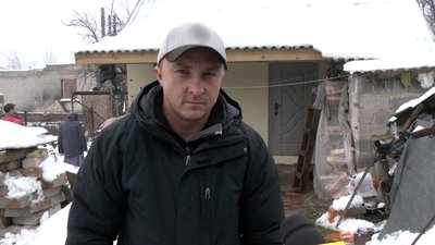 "Не живемо, а раюємо": у Чернігові волонтери відбудували житло для сестер, які жили у курятнику "Не живемо, а раюємо": у Чернігові волонтери відбудували житло для сестер, які жили у курятнику
