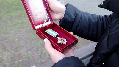 Разом з побратимами обороняв Бахмут: історія нацгвардійця Ростислава Щерб’яка Разом з побратимами обороняв Бахмут: історія нацгвардійця Ростислава Щерб’яка