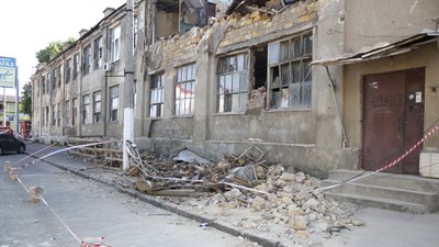 Обвал заводу в Одесі: стали відомі причина руйнування та позиція мерії