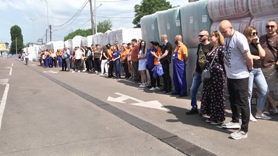 Евакуація у торговельному центрі – у Житомирі відпрацьовували алгоритм дій під час повітряної тривоги Евакуація у торговельному центрі – у Житомирі відпрацьовували алгоритм дій під час повітряної тривоги