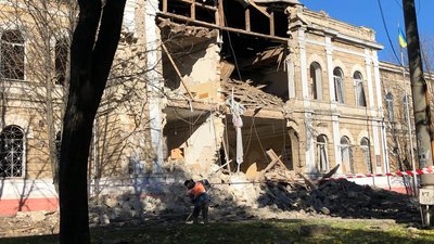 Зруйновані заклади освіти Миколаївщини: процес їх відновлення та навчання