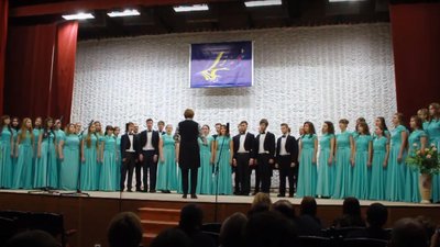 Диригенти без оркестру, вокалісти в масках - випускники музичного коледжу готуються складати іспити