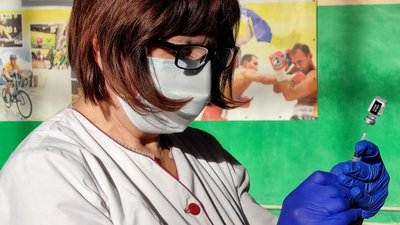 На Івано-Франківщині центри вакцинації працюватимуть за новим графіком