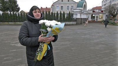 ДНК-експертиза тривала понад рік: у Луцьку попрощалися з 22-річним бійцем Олександром Зарембою ДНК-експертиза тривала понад рік: у Луцьку попрощалися з 22-річним бійцем Олександром Зарембою