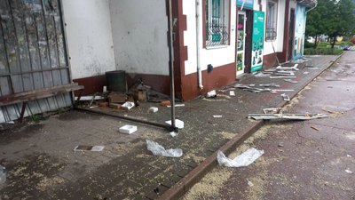 Російська армія вдарила "Шахедами" по Білопіллю на Сумщині Російська армія вдарила "Шахедами" по Білопіллю на Сумщині