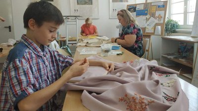 У Польщі вишили унікальні рослини, які можуть зникнути на Миколаївщині через війну У Польщі вишили унікальні рослини, які можуть зникнути на Миколаївщині через війну