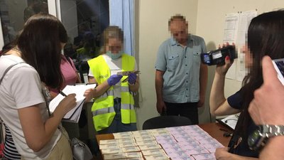 На Тернопільщині працівники СБУ викрили схему розкрадання коштів