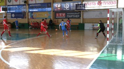 Рівненські юні футзалісти стали чемпіонами. Як пройшов завершальний матч Рівненські юні футзалісти стали чемпіонами. Як пройшов завершальний матч