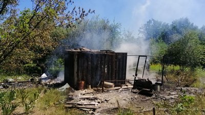 Росіяни 2 липня обстріляли Чугуївський район Харківщини: спалахнули дві пожежі Росіяни 2 липня обстріляли Чугуївський район Харківщини: спалахнули дві пожежі