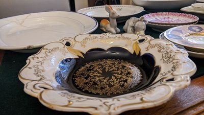 У Миколаєві триває оцифрування музейної колекції фарфору У Миколаєві триває оцифрування музейної колекції фарфору