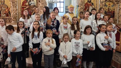 «Роздали 600 подарунків»: як у Полтаві привітали дітей із Днем святого Миколая