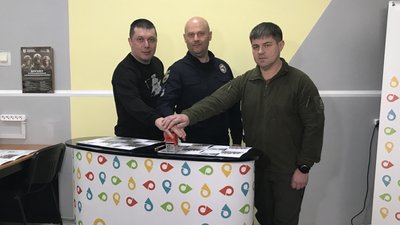 У Полтаві презентували марку, присвячену "Гвардії наступу" У Полтаві презентували марку, присвячену "Гвардії наступу"