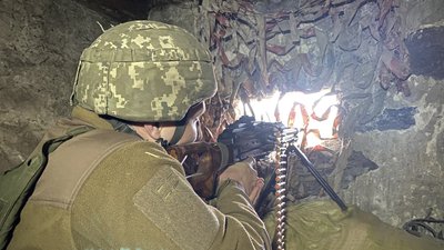 На Донеччині бойовики щодоби обстрілюють позиції українських військових