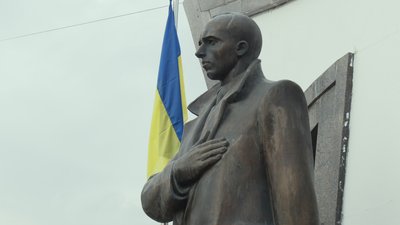В Івано-Франківську відзначили 115 річницю від дня народження Степана Бандери В Івано-Франківську відзначили 115 річницю від дня народження Степана Бандери