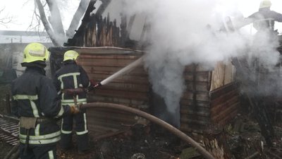В одному з районів Житомирщини за добу спалахнуло дві пожежі у літніх кухнях