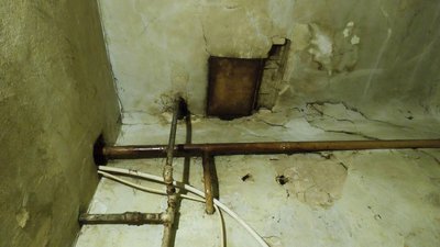 Ветхий фонд: у Луцьку завалюється аварійний будинок. Що кажуть у міськраді Ветхий фонд: у Луцьку завалюється аварійний будинок. Що кажуть у міськраді
