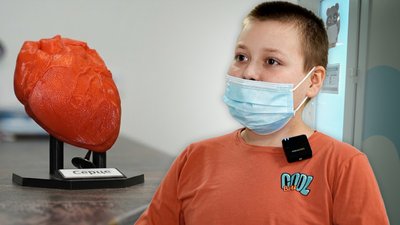 ІСТОРІЯ ХЛОПЧИКА З СЕРЦЕМ ЗАГИБЛОЇ ДІВЧИНКИ