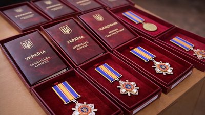 Посмертно нагородили відзнаками десятьох військових з Рівненщини