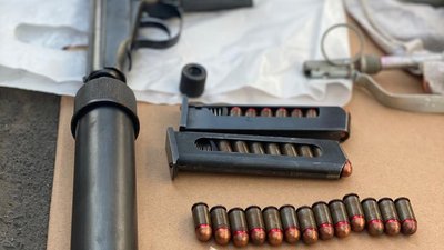 Двох військових з Одещини підозрюють у продажі боєприпасів та вибухівки Двох військових з Одещини підозрюють у продажі боєприпасів та вибухівки