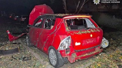Наслідки російського обстрілу по Києву увечері 7 жовтня