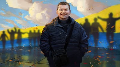 Портрет Дмитра Чернявського, створений в рамках проєкту Донецької ОДА "МістоГероїв" Портрет Дмитра Чернявського, створений в рамках проєкту Донецької ОДА "МістоГероїв"