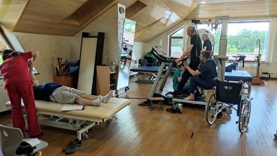 Волинські волонтери від початку бойових дій евакуювали майже тисячу людей з інвалідністю Волинські волонтери від початку бойових дій евакуювали майже тисячу людей з інвалідністю
