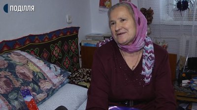 Хмельничанка Зінаїда Тегза: понад 30 років дарує подарунки дітям з дитбудинку