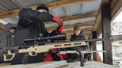 У Львові влаштували військовий вишкіл для працівників мерії та комунальників У Львові влаштували військовий вишкіл для працівників мерії та комунальників