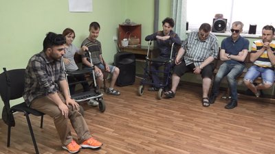 "Кожна людина цінна": у Черкасах актори і молодь з інвалідністю готують спільну виставу "Кожна людина цінна": у Черкасах актори і молодь з інвалідністю готують спільну виставу