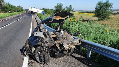 Поблизу Василівки на Запоріжжі внаслідок ДТП загинуло четверо людей