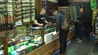 Кількість охочих купити зброю збільшилася вдвічі Кількість охочих купити зброю збільшилася вдвічі