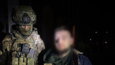 7 років жив під чужим іменем: затримали закарпатця, підозрюваного у вбивстві батька