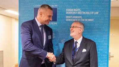 Віталій Кличко зустрівся і з президентом Конгресу Ради Європи Марком Коолсом