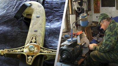 Житомирянин Олег Козяр власноруч виготовляє козацькі шаблі зразка ХVІІ століття