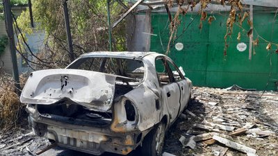 "П'ять секунд і свист над головою — я падаю. Снаряд влучає у 8-й поверх будинку". Очевидці про обстріли у Херсоні "П'ять секунд і свист над головою — я падаю. Снаряд влучає у 8-й поверх будинку". Очевидці про обстріли у Херсоні