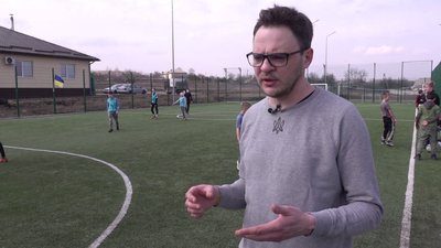 "Щоб діти розвивалися": у деокупованому Старому Салтові запрацював футбольний гурток "Щоб діти розвивалися": у деокупованому Старому Салтові запрацював футбольний гурток