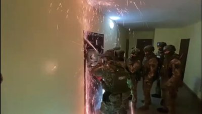 Створили два інтернет-магазини. На Львівщині викрили групу наркоторговців