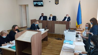 Пожежа в пансіонаті у Харкові: суд залишив під вартою орендаря пансіонату "Золотий час" Пожежа в пансіонаті у Харкові: суд залишив під вартою орендаря пансіонату "Золотий час"