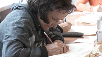 У Черкасах розмальовували екоторбинки У Черкасах розмальовували екоторбинки