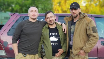 Поміж обстрілами знімає фільми: історія режисера з Тернопільщини Поміж обстрілами знімає фільми: історія режисера з Тернопільщини