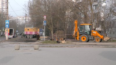 У "Херсонському водоканалі" обіцяють ліквідувати аварію на каналізації до кінця дня