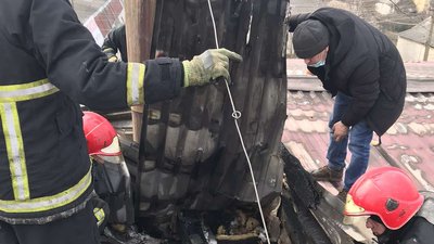 На Житомирщині загорівся двоповерховий магазин На Житомирщині загорівся двоповерховий магазин