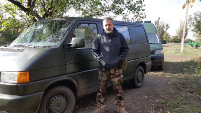 "Це війна батьків, а не дітей": тернополянин змінив кабінет головного лікаря на окопи "Це війна батьків, а не дітей": тернополянин змінив кабінет головного лікаря на окопи