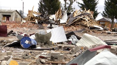 У громаді на Житомирщині розповіли про наслідки обстрілів російською армією – пошкоджені 75 будинків У громаді на Житомирщині розповіли про наслідки обстрілів російською армією – пошкоджені 75 будинків