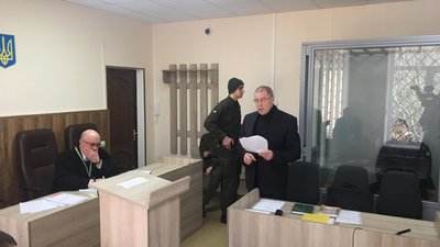 У Полтаві розпочався суд над чоловіком, який погрожував вбити офіціантку
