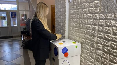 Вінницькі школярі збирають пластикові кришки для підтримки аеророзвідки Вінницькі школярі збирають пластикові кришки для підтримки аеророзвідки