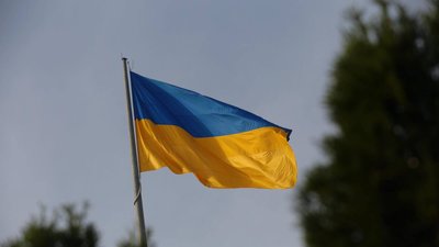 У Львові підняли прапор України на найвищому флагштоці області У Львові підняли прапор України на найвищому флагштоці області